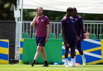 Englands Trainer Gareth Southgate will mit seiner Mannschaft ins EM-Finale einziehen. Englands Trainer Gareth Southgate will mit seiner Mannschaft ins EM-Finale einziehen.