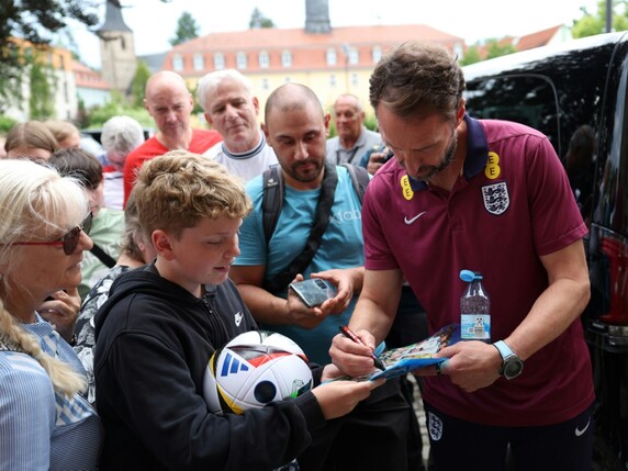 Vor EM-Finale: Flughafen benennt Terminal nach Southgate