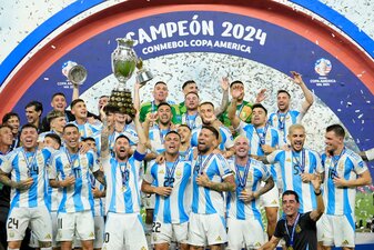 Argentinien holte erneut den Copa-Titel. Argentinien holte erneut den Copa-Titel.