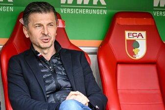 Er lobt Talent Mahmut Kücüksahin. Er lobt Talent Mahmut Kücüksahin.