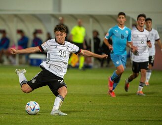 Sidney Raebiger (l.) war auffälligster Braunchweiger im Testspiel gegen Hansa Rostock. Sidney Raebiger (l.) war auffälligster Braunchweiger im Testspiel gegen Hansa Rostock.