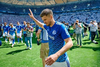Nach seinem Abgang von der Fußball-Bühne wird Simon Terodde Zweitliga-Experte bei Sky. Nach seinem Abgang von der Fußball-Bühne wird Simon Terodde Zweitliga-Experte bei Sky.