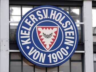 Kiel: Profi-Verträge für Torwart-Talente Dogan und Rothenhagen Kiel: Profi-Verträge für Torwart-Talente Dogan und Rothenhagen