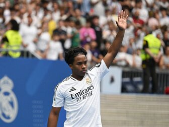 Tränen im Bernabeu: Endrick in Madrid vorgestellt Tränen im Bernabeu: Endrick in Madrid vorgestellt