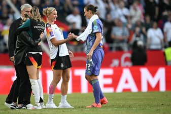 Alexandra Popp und Ann-Katrin Berger: Jetzt gegen die USA gefordert Alexandra Popp und Ann-Katrin Berger: Jetzt gegen die USA gefordert