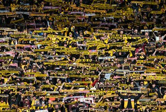 Die vielen Traditionsclubs in der 3. Liga wie zum Beispiel Dynamo Dresden dürften für volle Stadien in der neuen Saison sorgen. Die vielen Traditionsclubs in der 3. Liga wie zum Beispiel Dynamo Dresden dürften für volle Stadien in der neuen Saison sorgen.