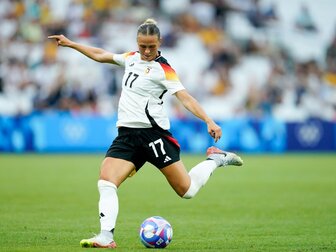 Rechenspiele: DFB-Frauen wollen sich "nicht reinsteigern" Rechenspiele: DFB-Frauen wollen sich "nicht reinsteigern"