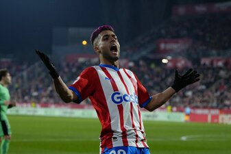 BVB findet Rechtsverteidiger: Couto kommt. Foto: Pau Barrena/AFP via Getty Images BVB findet Rechtsverteidiger: Couto kommt. Foto: Pau Barrena/AFP via Getty Images