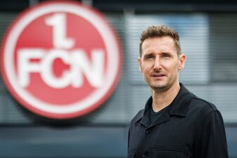 Ex-Torjäger Klose will den Club aus der 2. Liga führen. Ex-Torjäger Klose will den Club aus der 2. Liga führen.