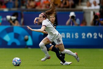 Abnutzungskampf im Viertelfinale: Japan wehrt sich gegen US-Angriff Abnutzungskampf im Viertelfinale: Japan wehrt sich gegen US-Angriff