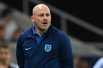 Lee Carsley wird interimsweise englischer Fußball-Nationaltrainer. Lee Carsley wird interimsweise englischer Fußball-Nationaltrainer.