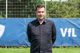 Der Bochumer Sportdirektor Marc Lettau freut sich über die Verpflichtung von Aliou Baldé. Der Bochumer Sportdirektor Marc Lettau freut sich über die Verpflichtung von Aliou Baldé.