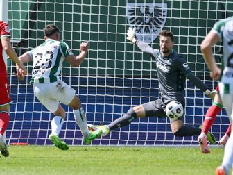 Jubilar Zieler rettet Hannover einen Punkt Jubilar Zieler rettet Hannover einen Punkt