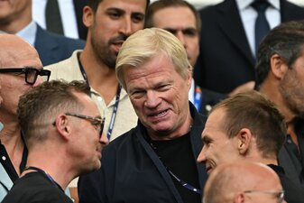 Oliver Kahn sieht im FC Bayern den kommenden Meister. Oliver Kahn sieht im FC Bayern den kommenden Meister.
