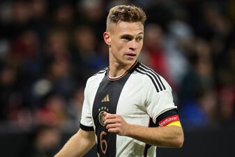 Joshua Kimmich führte die Nationalmannschaft schon mehrfach als Kapitän an. Joshua Kimmich führte die Nationalmannschaft schon mehrfach als Kapitän an.
