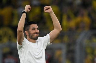Gelungenes Bundesliga-Debüt als BVB-Trainer: Nuri Sahin Gelungenes Bundesliga-Debüt als BVB-Trainer: Nuri Sahin