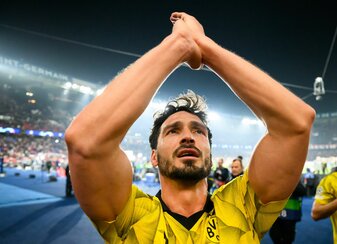 Mats Hummels scheint auf der Suche nache inem neuen Arbeitgeber fündig geworden zu sein. Mats Hummels scheint auf der Suche nache inem neuen Arbeitgeber fündig geworden zu sein.