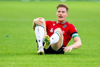 Fehlt Hannover 96 im Spitzenspiel: Der erkrankte Abwehrchef Marcel Halstenberg. Fehlt Hannover 96 im Spitzenspiel: Der erkrankte Abwehrchef Marcel Halstenberg.