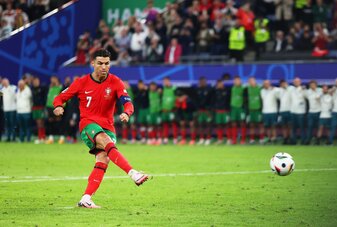 Tore, Tore, Tore: Cristiano Ronaldo will die 1000-Treffer-Marke brechen. Tore, Tore, Tore: Cristiano Ronaldo will die 1000-Treffer-Marke brechen.