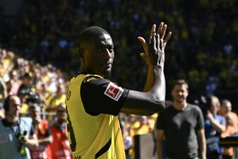 Von 19 zu 9: Guirassy kriegt beim BVB eine neue Trikotnummer. Foto: Ina Fassbender/AFP via Getty Images Von 19 zu 9: Guirassy kriegt beim BVB eine neue Trikotnummer. Foto: Ina Fassbender/AFP via Getty Images