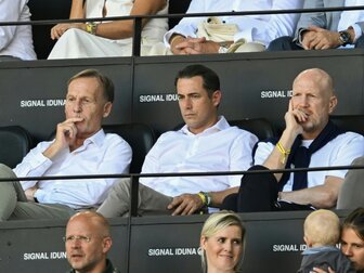 BVB: Ricken will Konkurrenz nicht hinterherlaufen BVB: Ricken will Konkurrenz nicht hinterherlaufen