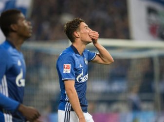 Auch Leon Goretzka (M.) wird den Schalkern am Donnerstag fehlen. Foto: Bernd Thissen Auch Leon Goretzka (M.) wird den Schalkern am Donnerstag fehlen. Foto: Bernd Thissen