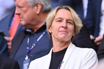 Die ehemalige Bundestrainerin möchte derzeit keinen Job im Ausland annehmen. Die ehemalige Bundestrainerin möchte derzeit keinen Job im Ausland annehmen.