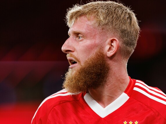 Sieg mit Benfica: Beste feiert gelungene Premiere