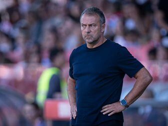 In Unterzahl: Flick kassiert erste Niederlage mit Barca In Unterzahl: Flick kassiert erste Niederlage mit Barca