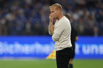 Schalke 04 braucht einen Trainer: Geraerts muss gehen. Foto: Christof Koepsel/Getty Images Schalke 04 braucht einen Trainer: Geraerts muss gehen. Foto: Christof Koepsel/Getty Images