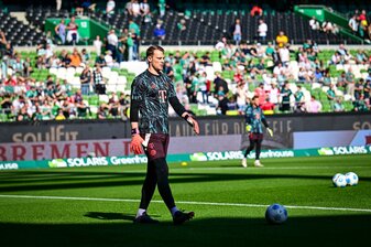 Manuel Neuer musste in Bremen nach dem Aufwärmen doch passen. Manuel Neuer musste in Bremen nach dem Aufwärmen doch passen.