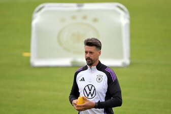 Sandro Wagner macht derzeit seinen Trainerschein. (Archivfoto) Sandro Wagner macht derzeit seinen Trainerschein. (Archivfoto)