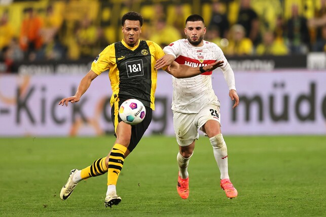 Stuttgart gegen Dortmund. Brustring trifft auf Revierclub. Foto: Christof Koepsel/Getty Images