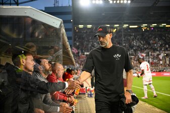 RB-Trainer Marco Rose hat die Fans von St. Pauli gelobt. RB-Trainer Marco Rose hat die Fans von St. Pauli gelobt.