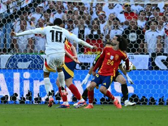 "Handspiel des Jahres": UEFA offenbar für Elfmeter "Handspiel des Jahres": UEFA offenbar für Elfmeter