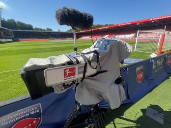 Im Streit mit DAZN: DFL akzeptiert Schiedsspruch Im Streit mit DAZN: DFL akzeptiert Schiedsspruch