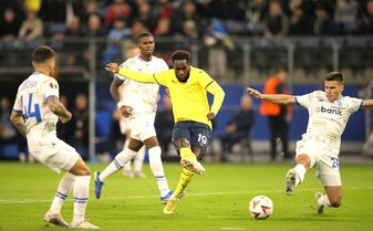 Boulaye Dia trifft zum 1:0 für Lazio Rom gegen Dynamo Kiew im Volksparkstadion. Boulaye Dia trifft zum 1:0 für Lazio Rom gegen Dynamo Kiew im Volksparkstadion.