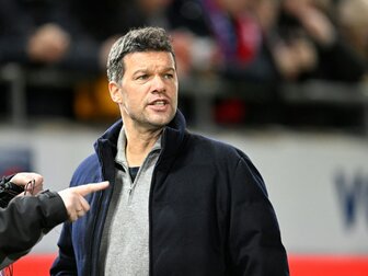 Ballack zum Duell seiner Ex-Klubs: "Bayern das Nonplusultra" Ballack zum Duell seiner Ex-Klubs: "Bayern das Nonplusultra"