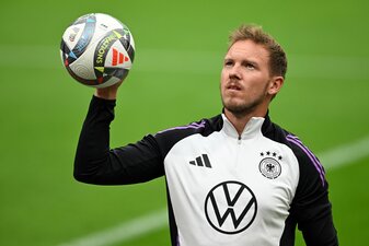 Den Blick nach vorne: Für Julian Nagelsmann hat die Vorbereitung auf die WM-Saison längst begonnen. Den Blick nach vorne: Für Julian Nagelsmann hat die Vorbereitung auf die WM-Saison längst begonnen.