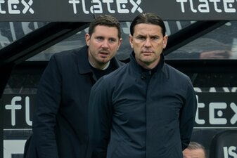 Der neue Scouting-Chef des FC Bayern kommt aus Gladbach: Nils Schmadtke (l), hier mit VfL-Trainer Gerardo Seoane. Der neue Scouting-Chef des FC Bayern kommt aus Gladbach: Nils Schmadtke (l), hier mit VfL-Trainer Gerardo Seoane.