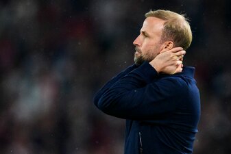 Haderte mit dem 1:1 gegen Sparta Prag: Stuttgarts Trainer Sebastian Hoeneß. Haderte mit dem 1:1 gegen Sparta Prag: Stuttgarts Trainer Sebastian Hoeneß.