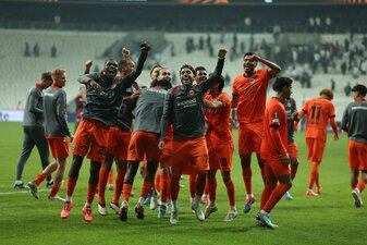 Eintracht Frankfurt geht mit großer Euphorie in das Bundesliga-Topspiel gegen Bayern München. Eintracht Frankfurt geht mit großer Euphorie in das Bundesliga-Topspiel gegen Bayern München.