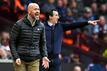 Erik ten Hag (l) droht bei Manchester United der Rauswurf.