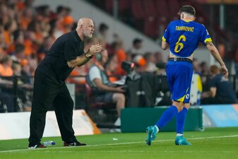 Sergej Barbarez (l) verfolgt mit Bosnien-Herzegowina einen langfristigen Plan. Sergej Barbarez (l) verfolgt mit Bosnien-Herzegowina einen langfristigen Plan.