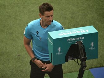 VAR-Alternative: Italien testet den Video Support VAR-Alternative: Italien testet den Video Support