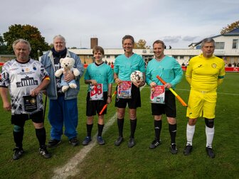 "Länderspiele" in Berlin: Vatikan verliert gegen Amateurklubs "Länderspiele" in Berlin: Vatikan verliert gegen Amateurklubs