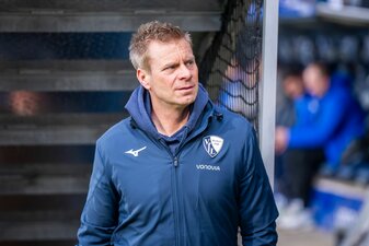 Markus Feldhoff soll den VfL Bochum mit Murat Ural auf das Spiel gegen den FC Bayern vorbereiten. Markus Feldhoff soll den VfL Bochum mit Murat Ural auf das Spiel gegen den FC Bayern vorbereiten.