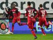 Osayamen Osawe (l.) schoss den 1. FC Kaiserslautern mit drei Treffern zum Sieg. Foto: Uwe Anspach
<br>dpa-infocom GmbH