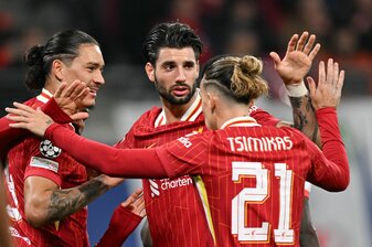 Liverpool jubelt über die Führung. Liverpool jubelt über die Führung.