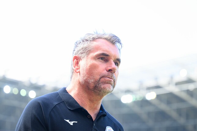 Muss bei Hansa Rostock gehen: Trainer Bernd Hollerbach